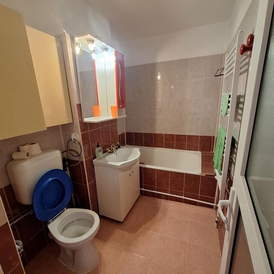 Inchiriez apartament 2 camere - 7