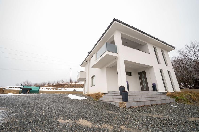 Casa noua cu teren generos de 1775 mp priveliste spectaculoasa Feleacu - 10