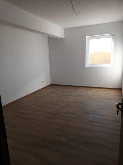 Apartament cu 2 camere decomandat în Theodor Pallady