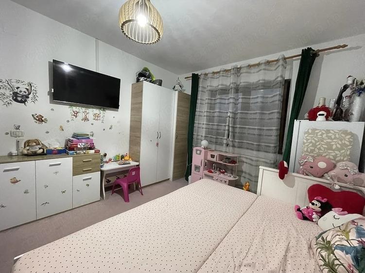 Casă cu 3 camere cu Teren 250 Mp în Săcălaz