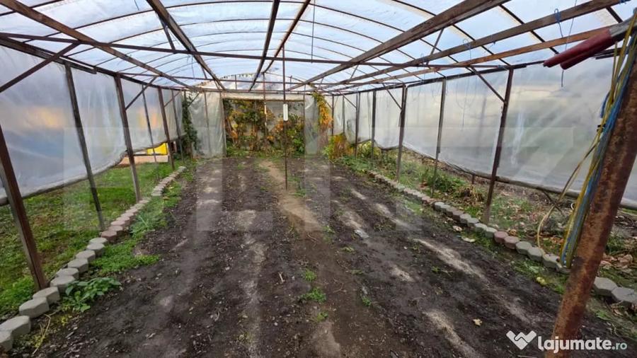 Casă cu 5 camere cu Teren 1900 Mp în Central
