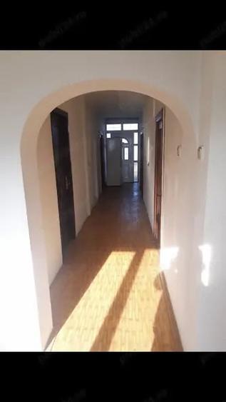 Casă cu 6 camere în Central