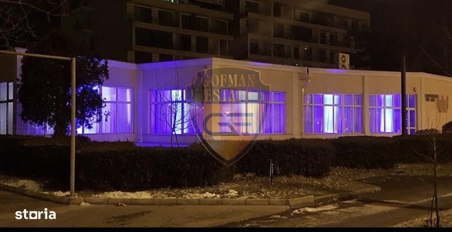 Spațiu comercial, de 400 mp, în Central