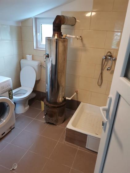Casă cu 2 camere cu Teren 400 Mp în Central