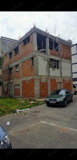 Teren de 100 mp, în Vitan