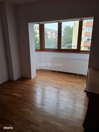 Proprietar- Vand apartament 4 camere Triaj, Brasov