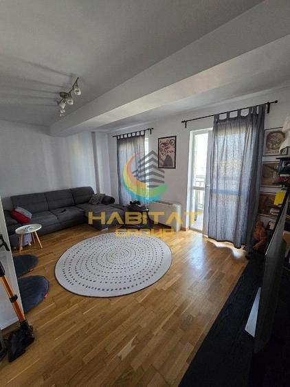 Apartament cu 4 camere decomandat, mobilat în Decebal