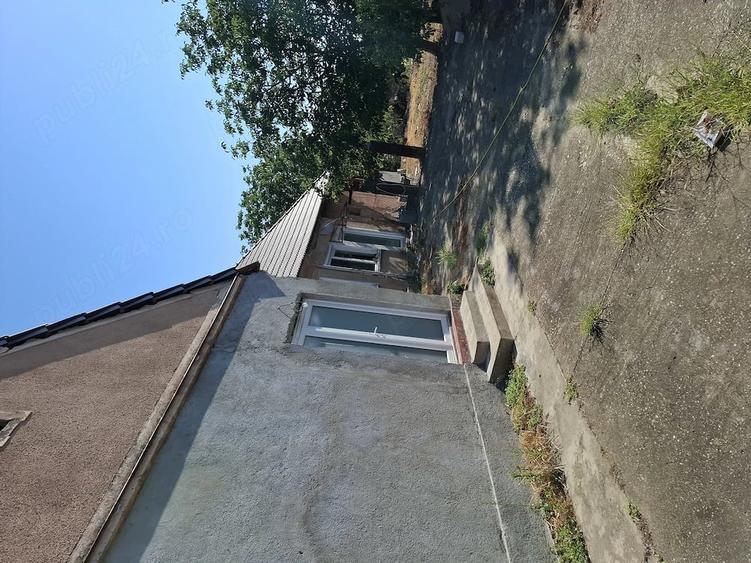 Casă cu 3 camere cu Teren 1000 Mp în Cicir