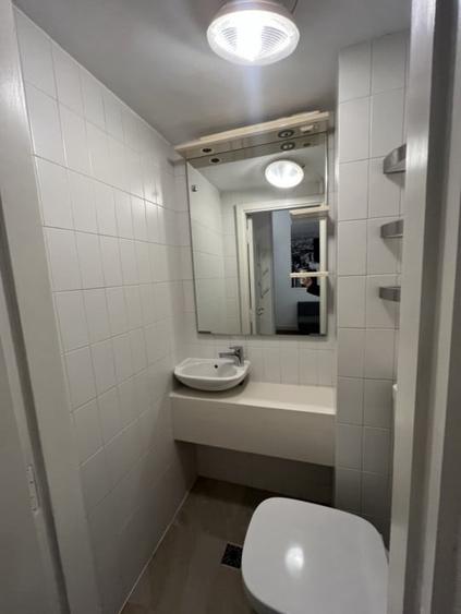 Apartament cu 5 camere decomandat în P-ța Romană