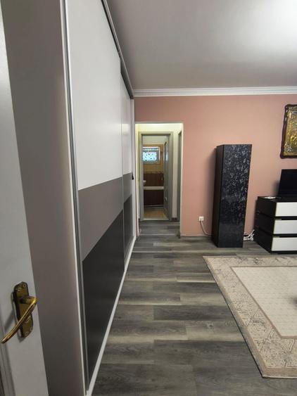 Apartament cu 2 camere semidecomandat, mobilat în Casa de Cultură
