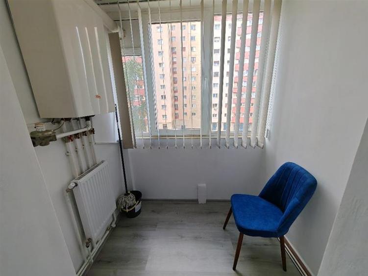 Apartament cu 2 camere decomandat, mobilat în Vlahuță