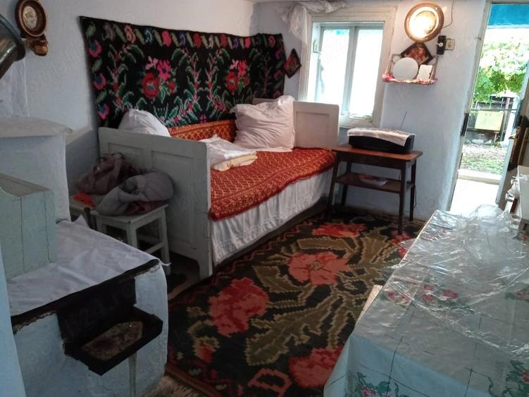 Casă cu 3 camere cu Teren 520 Mp în Solonț