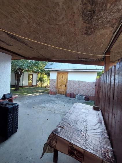 Casă cu 5 camere cu Teren 949 Mp în Sălcioara