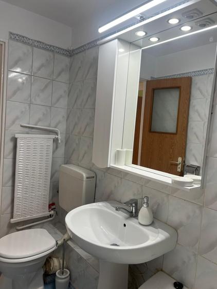 Apartament cu 4 camere decomandat în Timpuri Noi