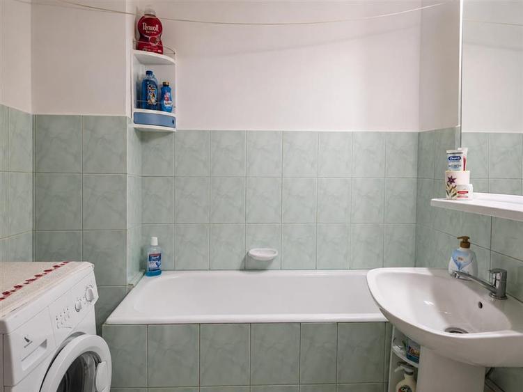 Apartament cu 2 camere decomandat, mobilat în Calea Dumbrăvii