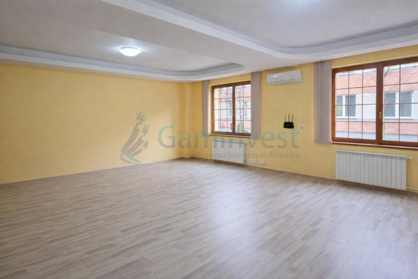 Spațiu comercial, de 624 mp, în Central