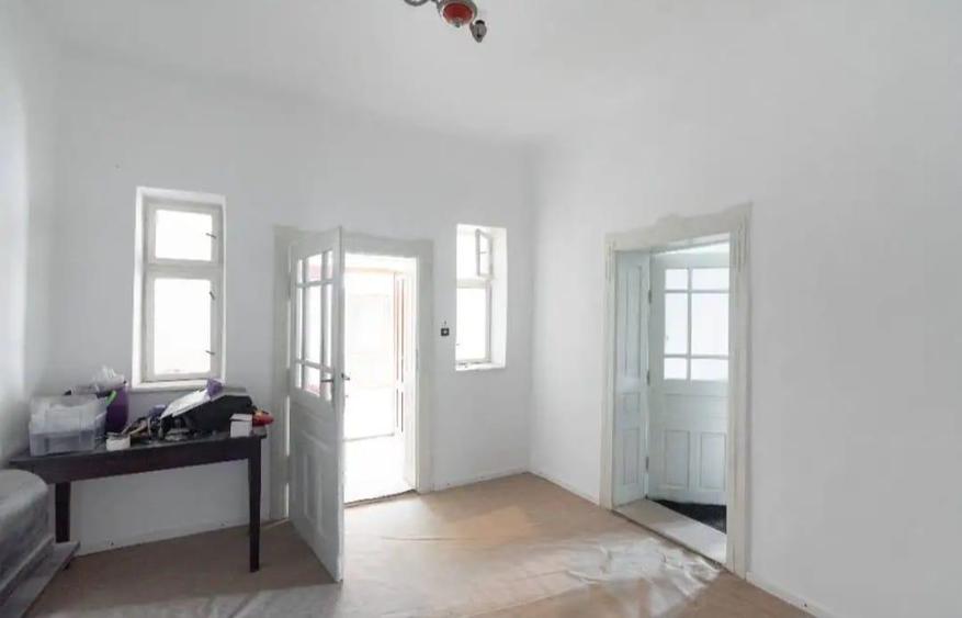 Casă cu 4 camere cu Teren 1672 Mp în Tămășeu