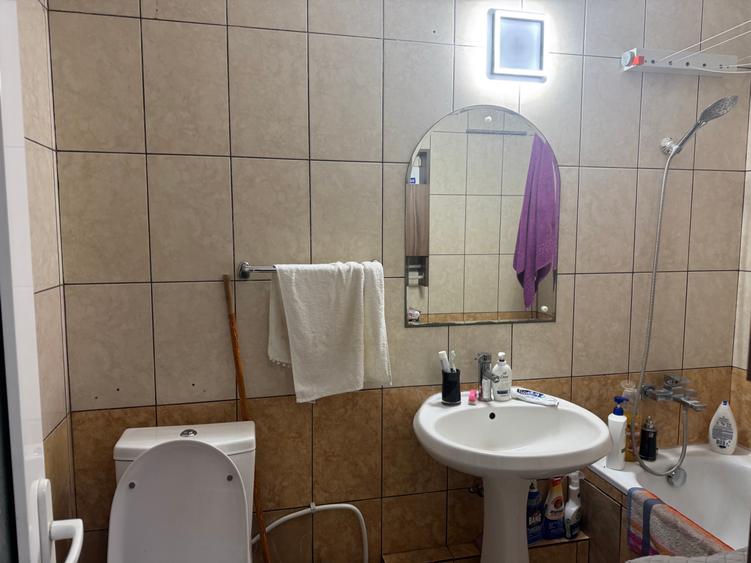 Vând apartament cu trei camere Inel2 - 6