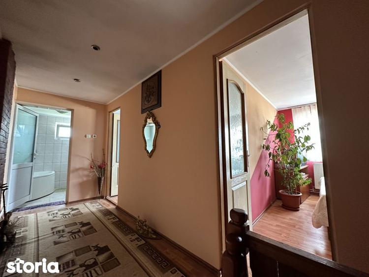 Casă cu 6 camere cu Teren 350 Mp în Ighiu