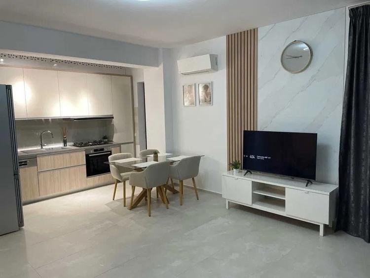 Apartament cu 2 camere decomandat în Giroc