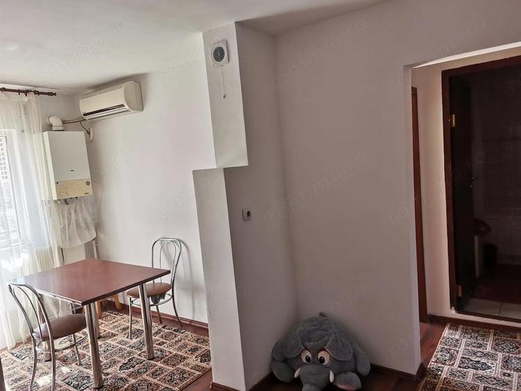 Apartament 2 camere de vanzare Plopeni, Prahova - 1