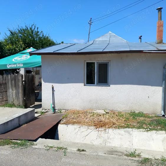Casa batranesc de vanzare+teren - 1