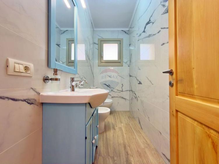 Vilă spațioasă 202 mp utili, Calea Romanilor - 13