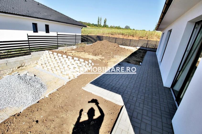 Casă individuală cu 4 camere cu Canalizare în Unirii