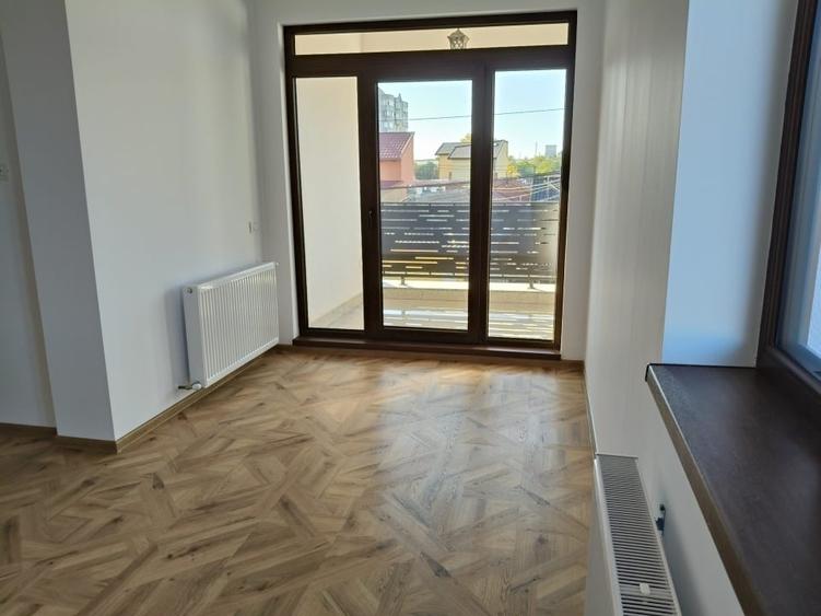 Proprietar,vând vila nouă,zona Cora Brătianu Constanța - 4