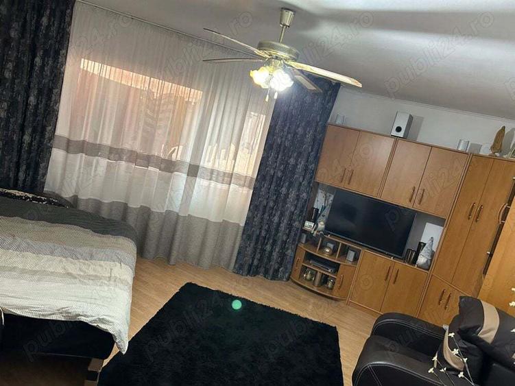 Vand apartament 2 camere decomandat gavana 3 - 1