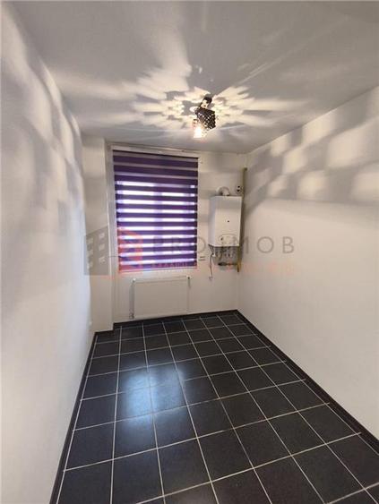 Garsoniera cf 1 decomandat zona Centru - 1