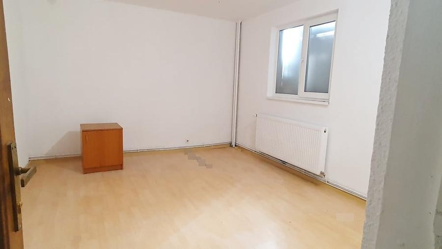 Eroii Revolutiei, Bld Pieptanari, spatiu birou, parter - 4