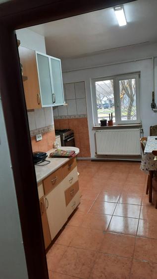 Apartament 4 camere, in zona excelenta, Calarasi - 8