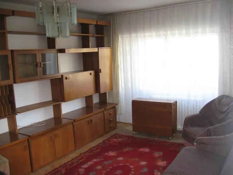 Apartament cu 3 camere, decomandat, Alexandru cel Bun - 3