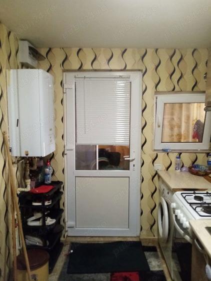 Proprietar vand casa curte zona cartierul 23 August - 2