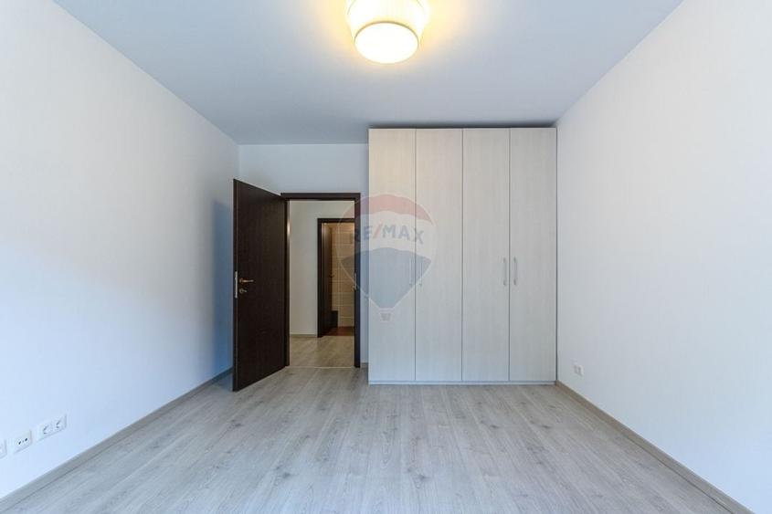 Apartament cu 4 camere de inchiriat Tampa Gardens Racadau etaj 10/12 - 8