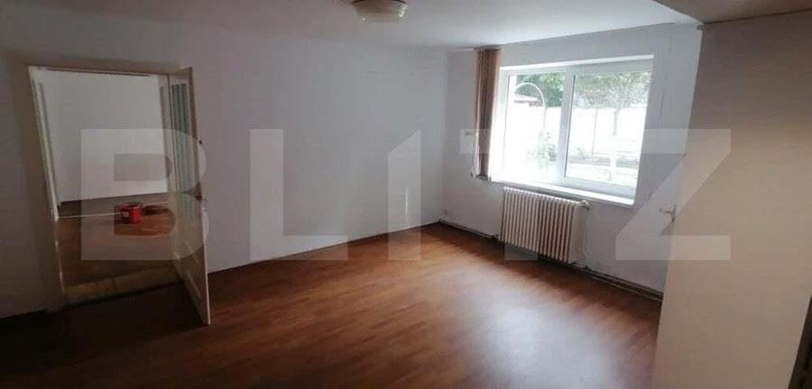 Casa 5 camere bucatarie 2 bai 369 mp teren zona Centru - 2