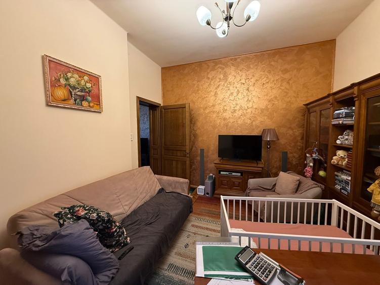 Apartament 4 camere,decomandat,etaj 1,zona Inspectoratul Scolar - 3