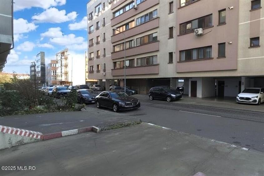 	Km 4-5 - Lidl, Garsoniera decomandata, 40 mp, incadrata, etajul 1! - 21