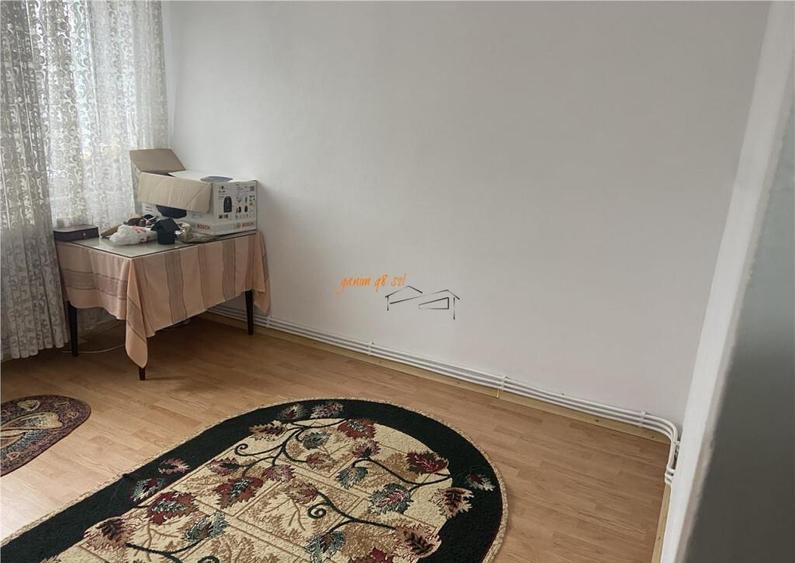 Apartament 3 camere , zona Cartier Gara , et 3/4 , 60 mp , c - 2
