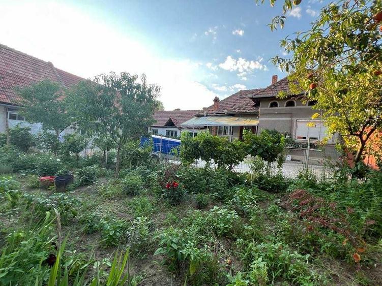 Casa de vanzare Sebesel, jud. Alba 8 km de Sebes, traseu Transalpina - 1