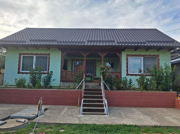 Casă, teren, garaj și anexe - 12