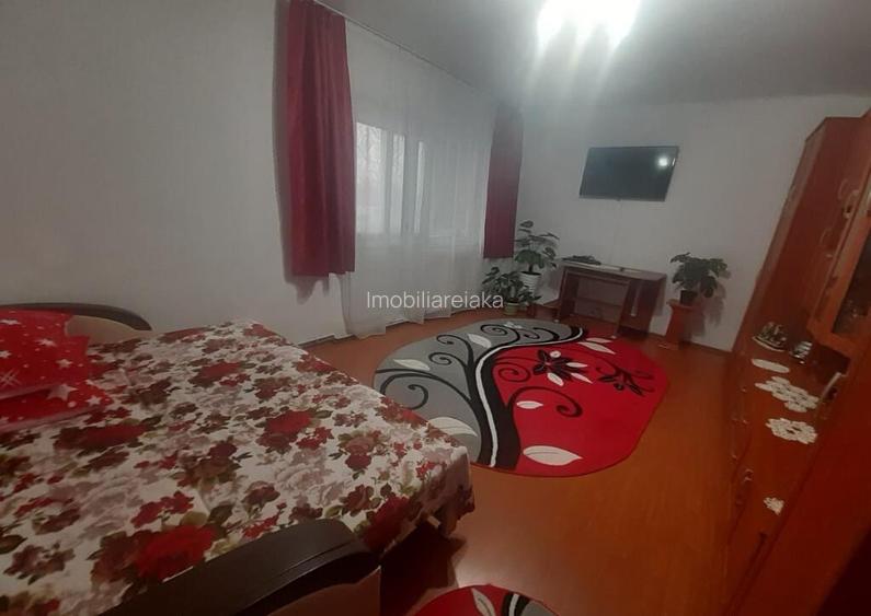 Bd-dul Regele Fedinand, 2 camere, etaj 3