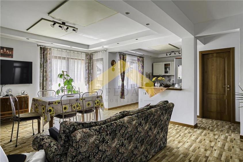 Casa tip duplex de vanzare Vladimirescu - 2