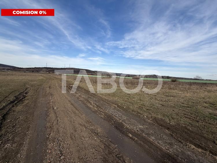 Teren Intravilan 1440 mp cu toate utilitatile Zona Meltea Fagaras - 2