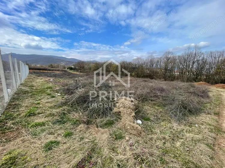 Teren intravilan de vanzare | Zona Schit | Alba Iulia | 885 mp | 2 fronturi - 1