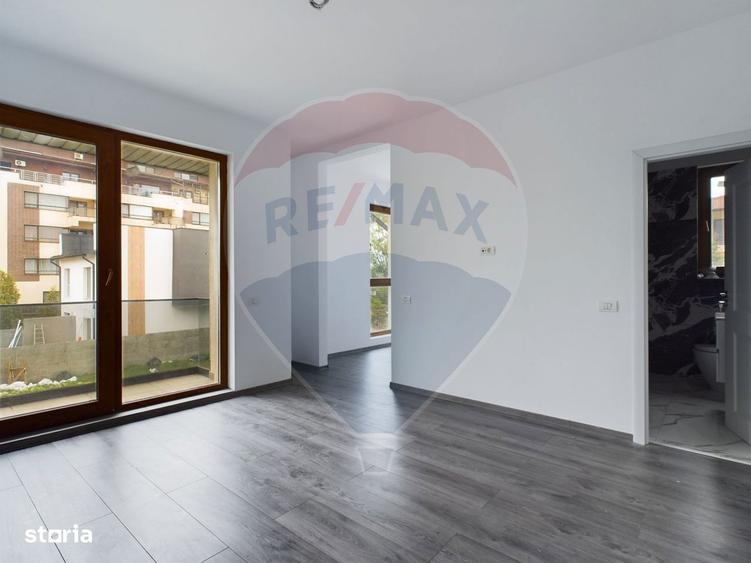 Casa de vanzare + teren 1000 mp - 7