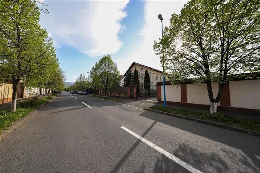 Vanzare Casa zona Tractorul, teren aferent 700 mp - 57