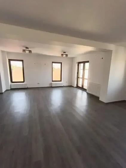 Vila Noua De Vanzare 4 Camere Afumati | Curte 300 MP - 3