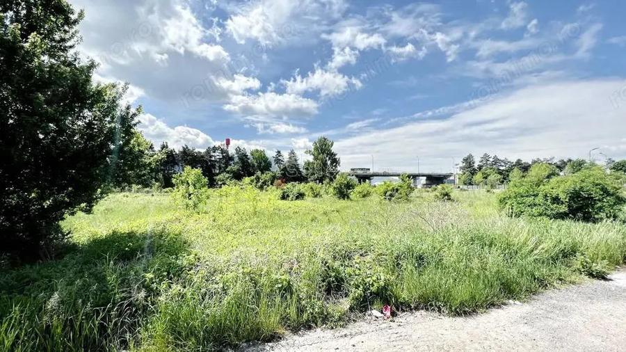 Teren intravilan - Zona Comerciala de interes - 17